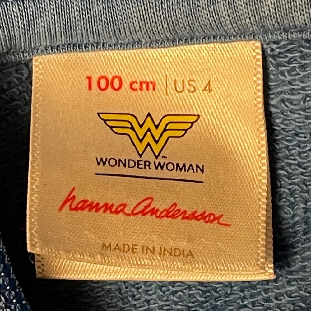 Hanna Andersson Grey/light Blue Hoodie wonder woman Collab kids size 4/100cm